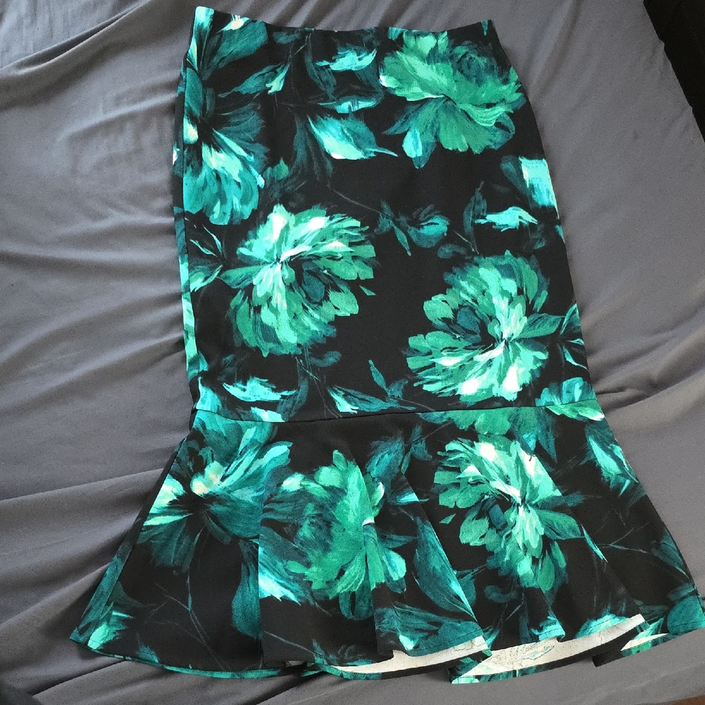 Floral Black and Green Women's Skirt